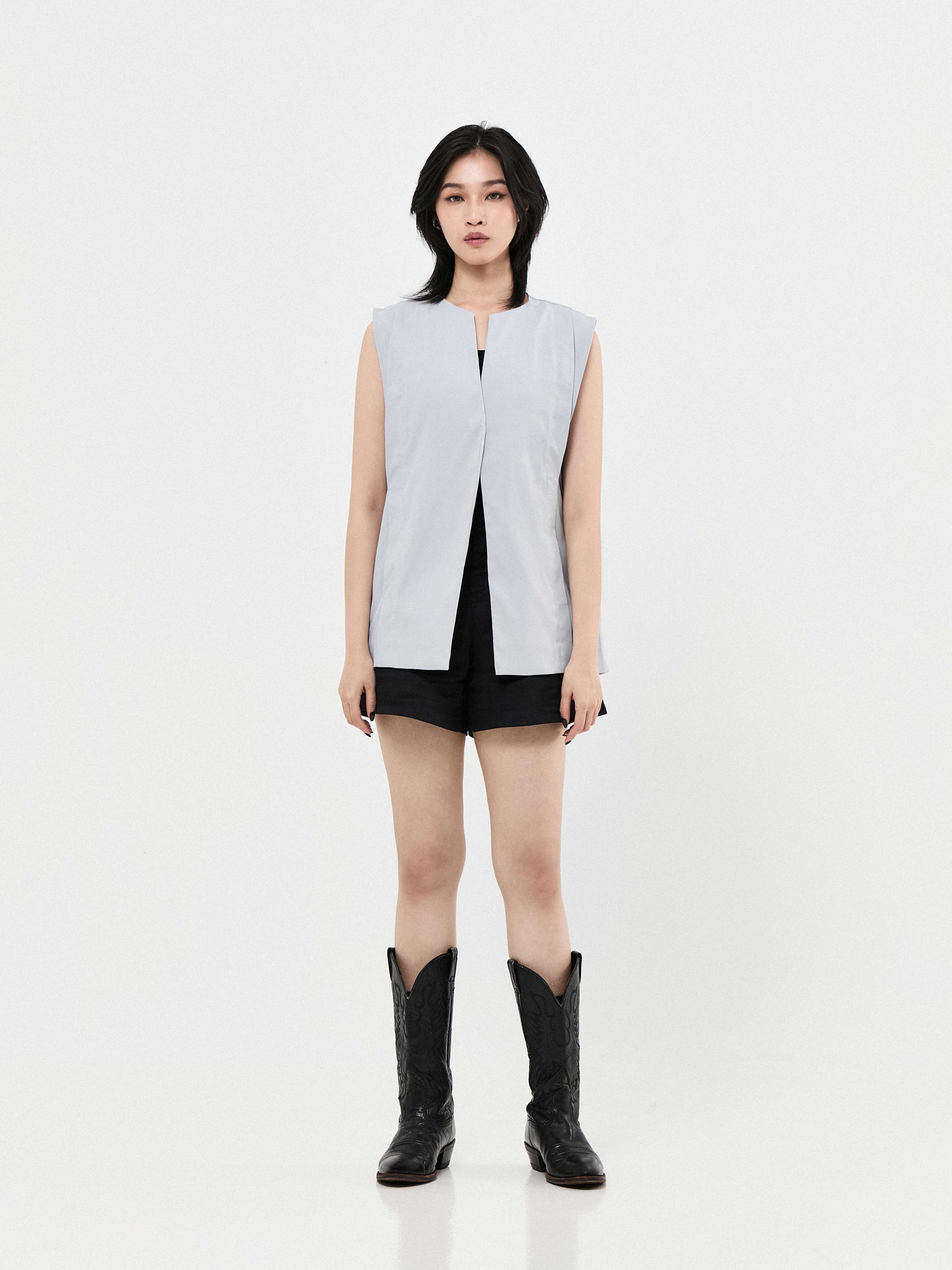 Independent Buttoned Vest | Grey