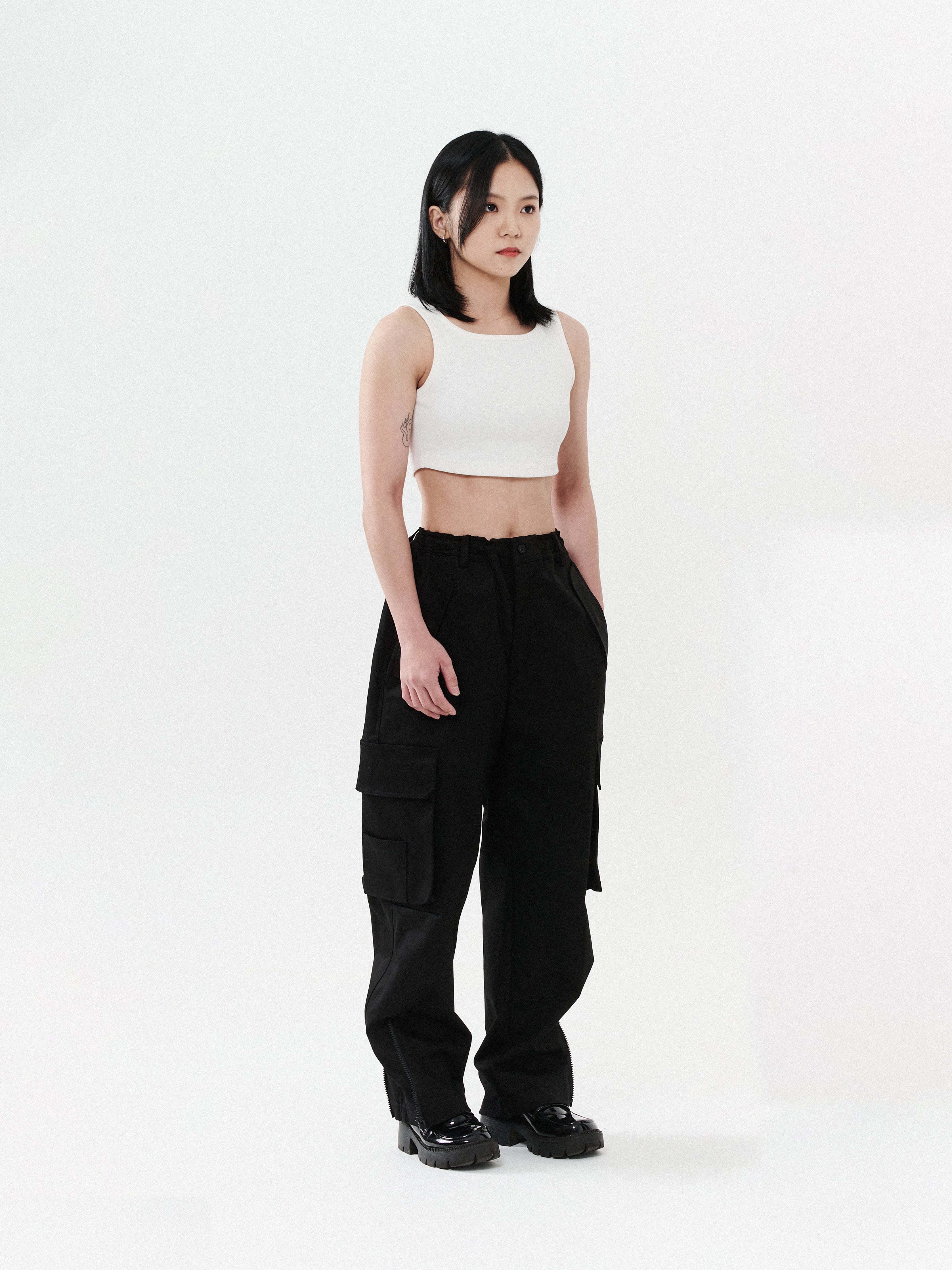 Side Split Zipper Cargo Pants | Black