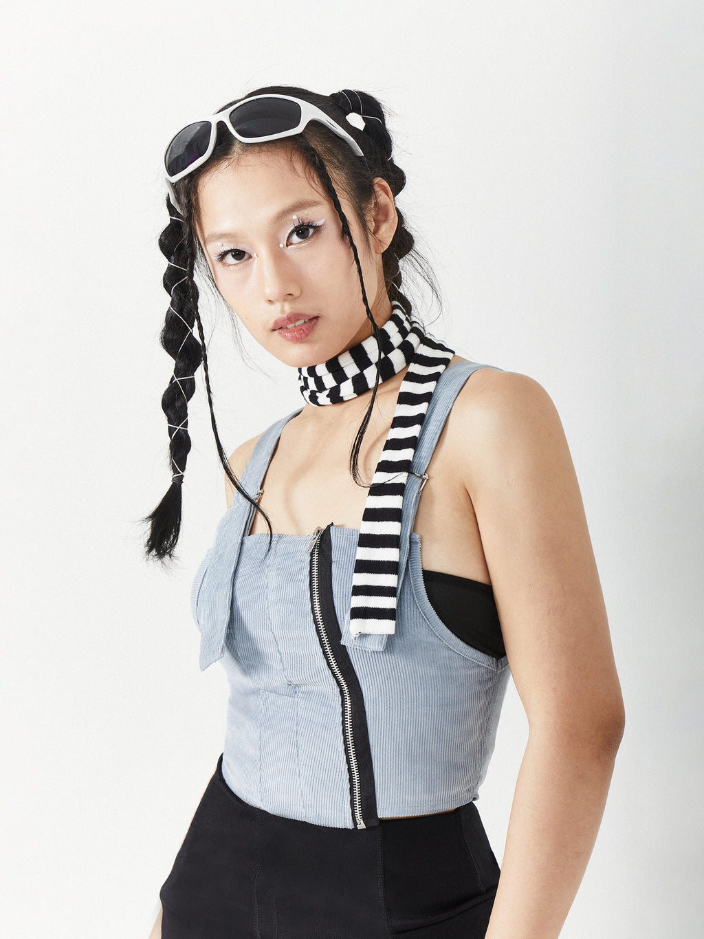 Cropped Corduroy Zipper Vest Top | Black