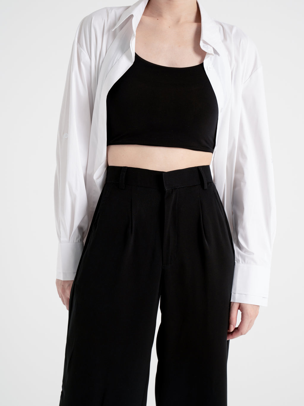 Neucvr Classic - Pleated Wide Pants