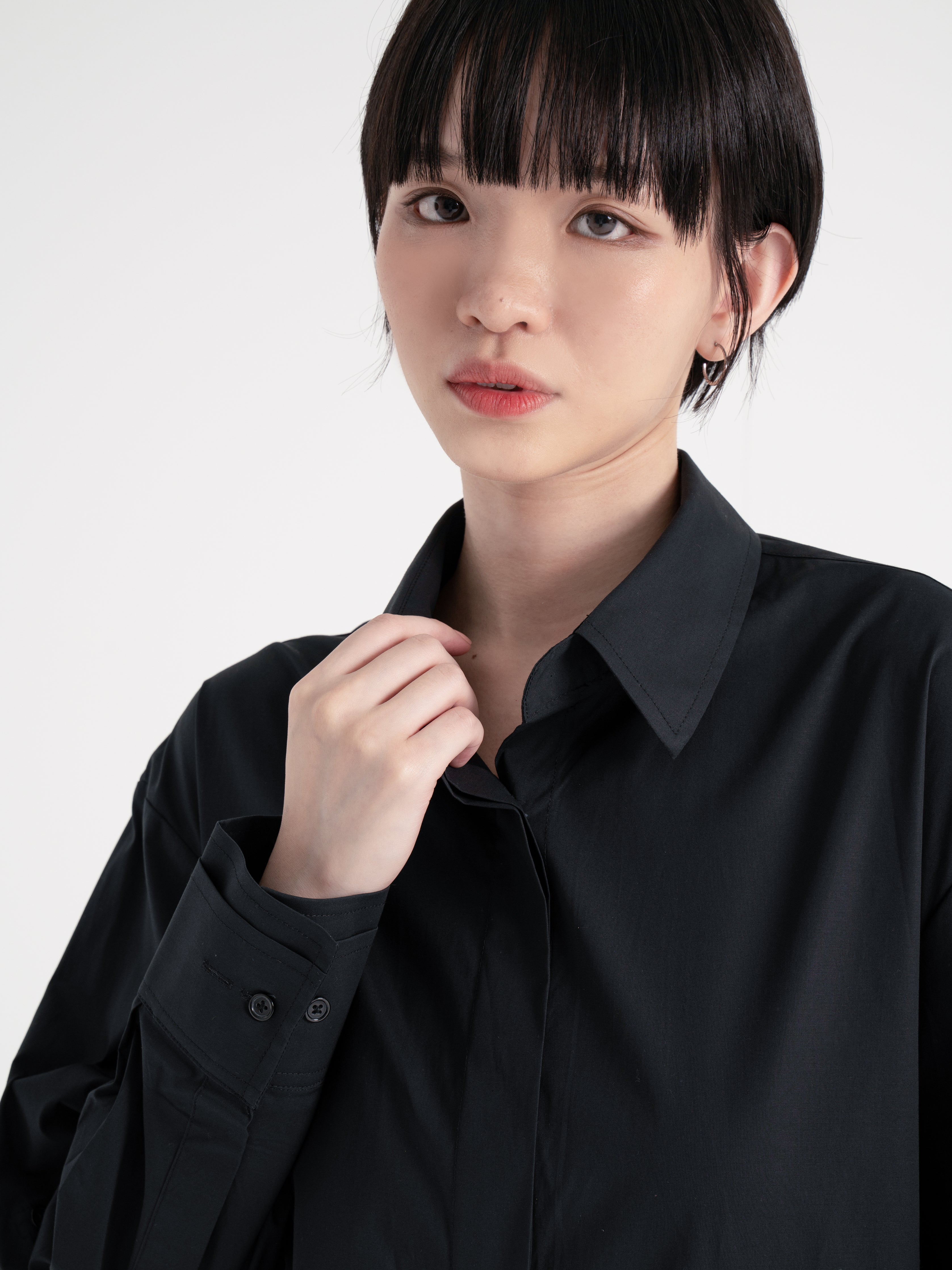 Neucvr Classic - Button Up Boyfriend Shirt (Black)