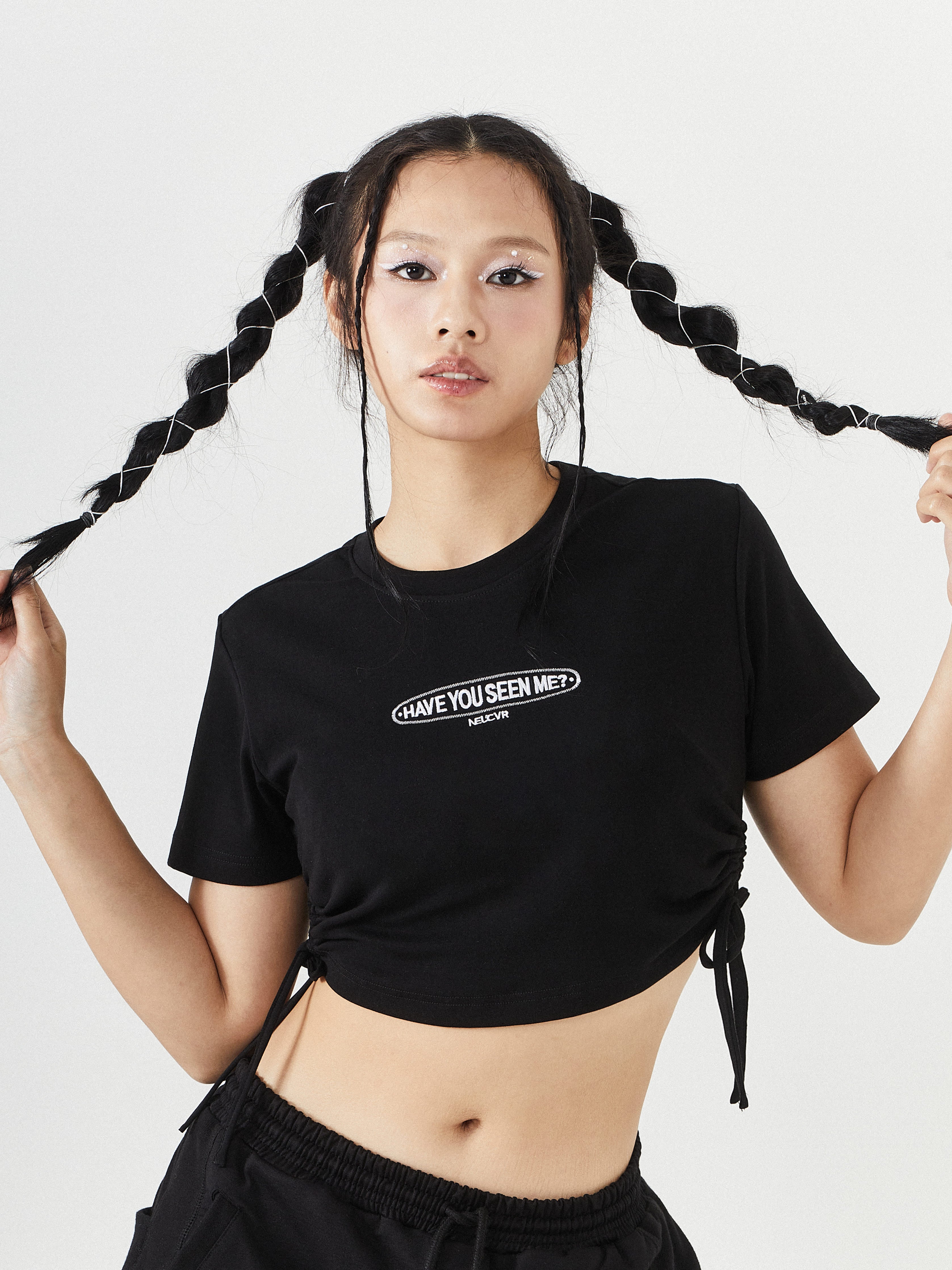 Graphic Ruched Side Crop Top | White