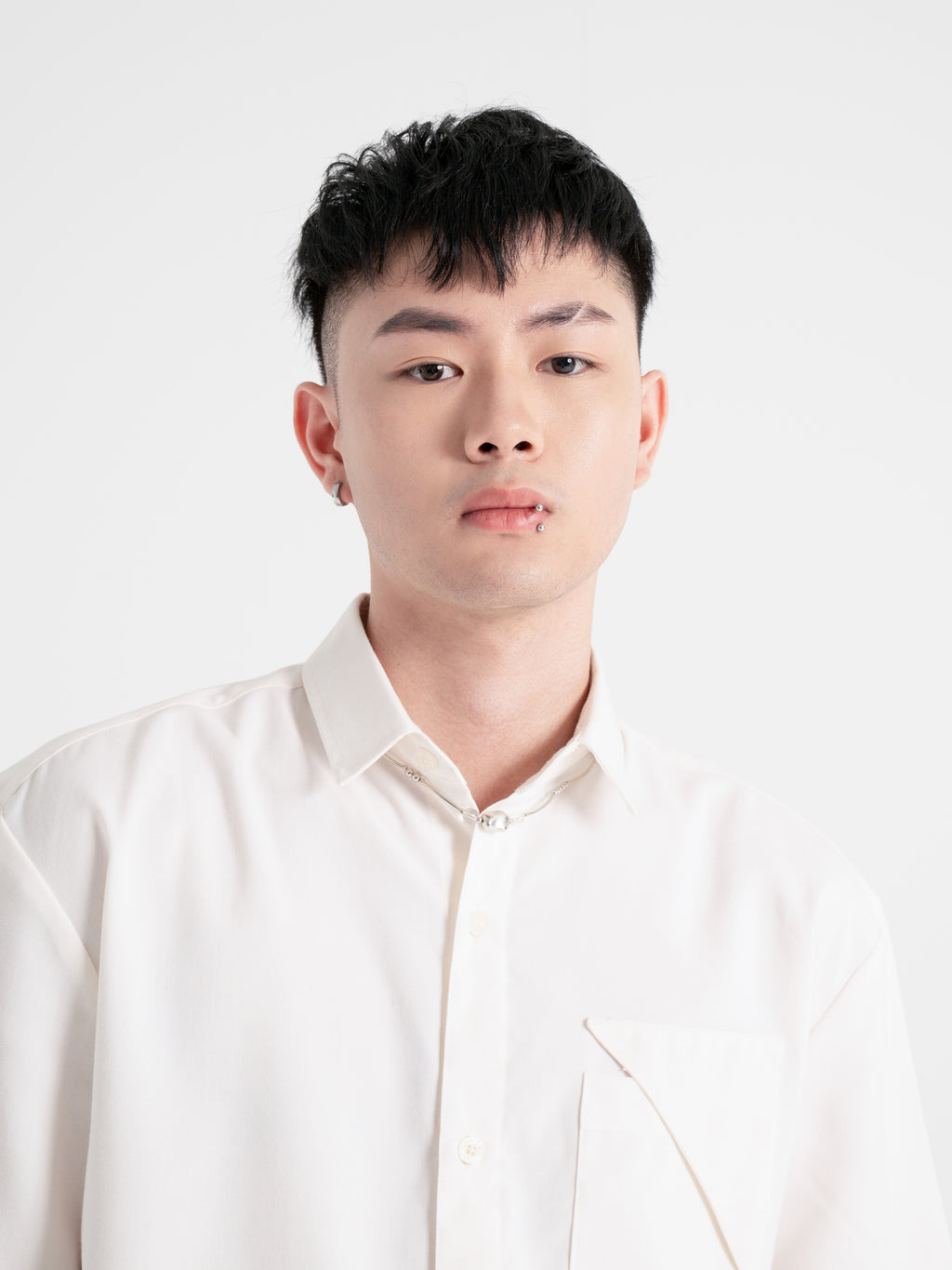 Neucvr Classic - Irregular Pocket Shirt | Beige