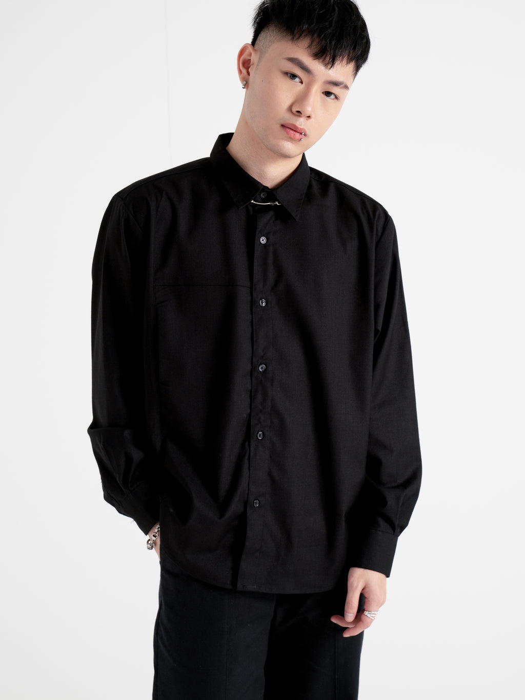 Neucvr Classic - Hidden Edge Pocket Long Sleeve Shirt (Black)