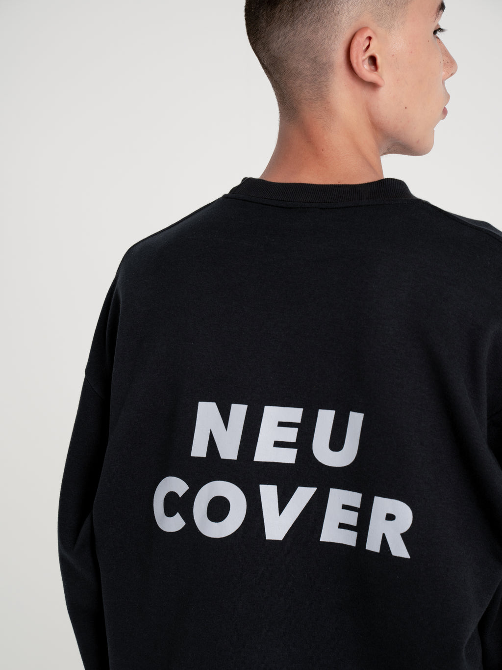 Neucvr Way - Essential Sweater (Black) Unisex