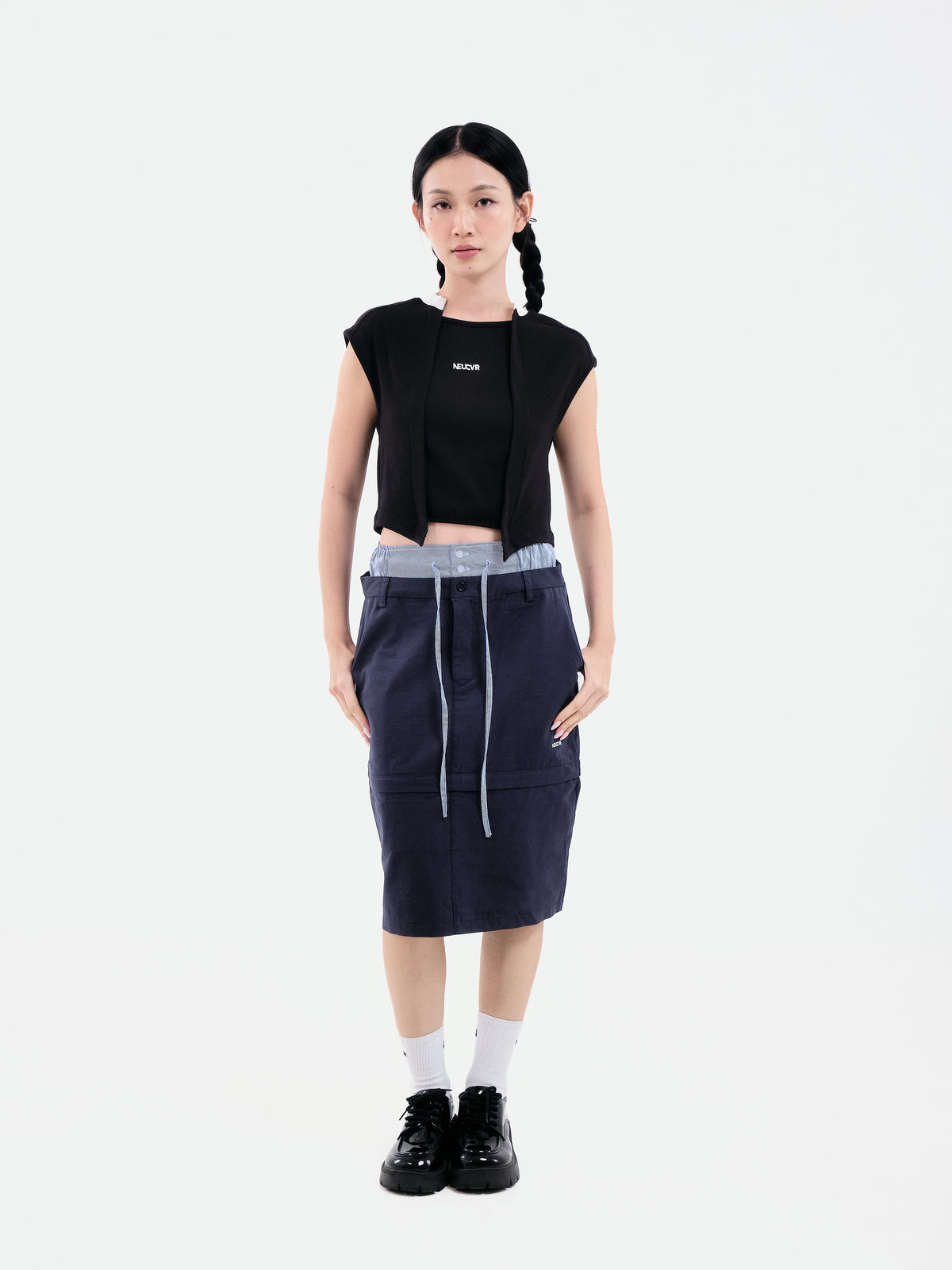 Build-In Layer Cropped Top | Black