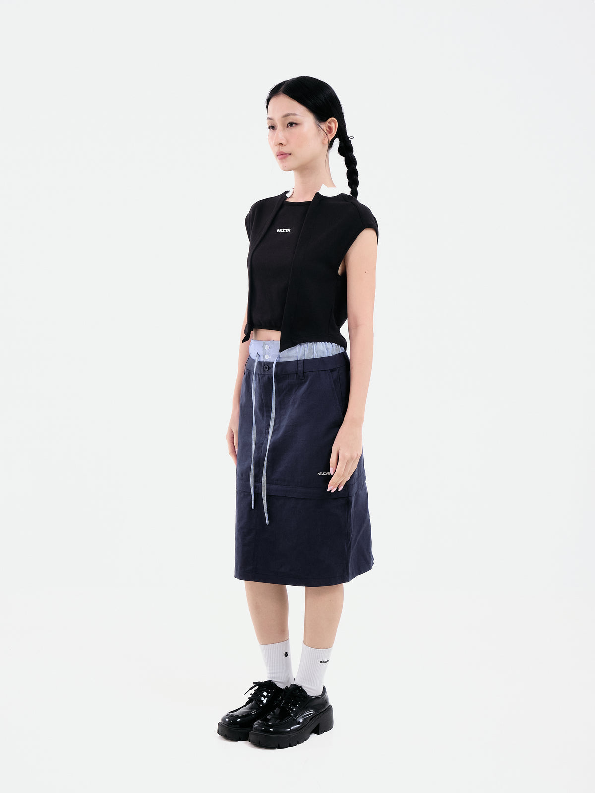 Build-In Layer Cropped Top | Black