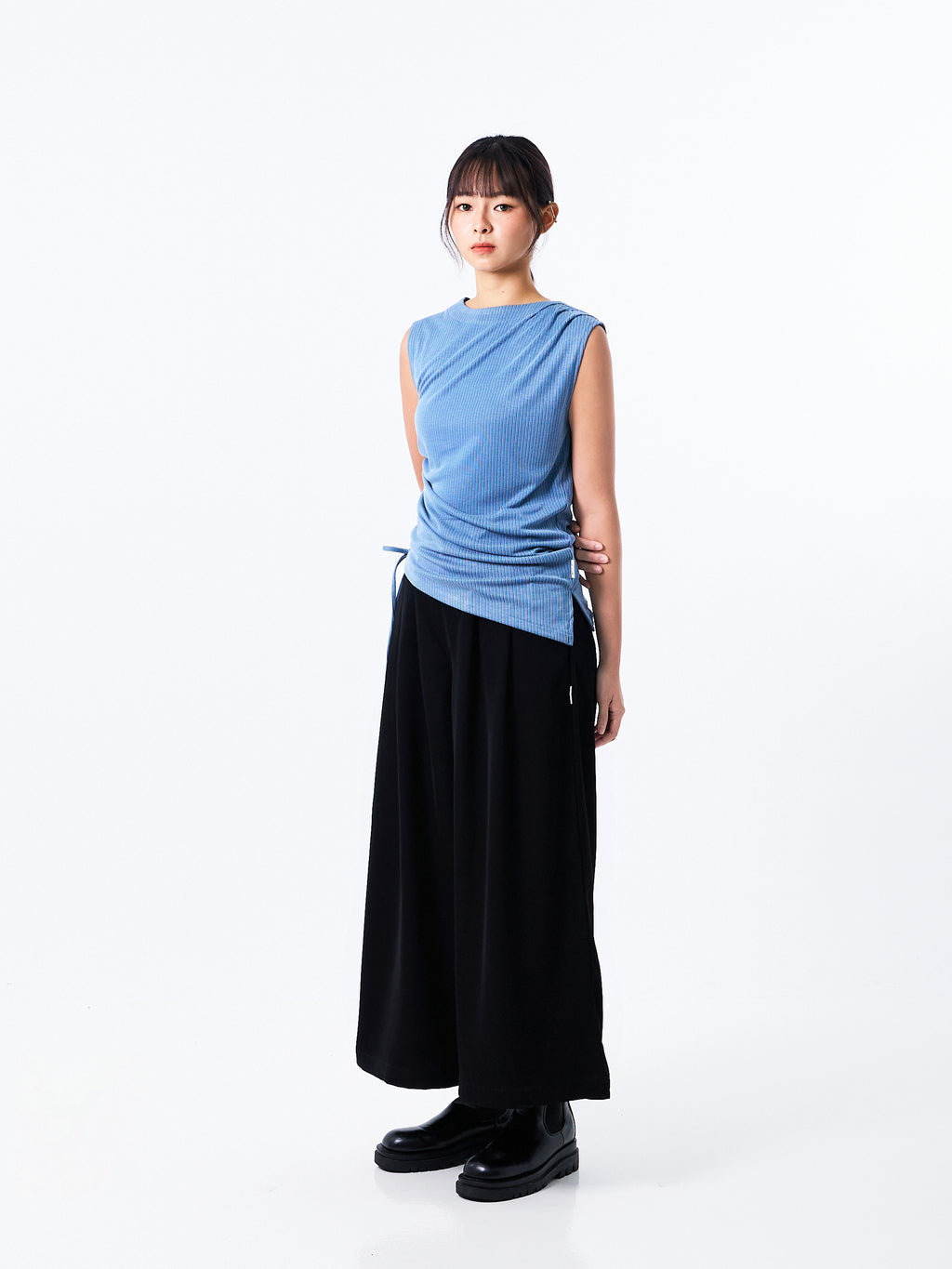 Very demure gathered top