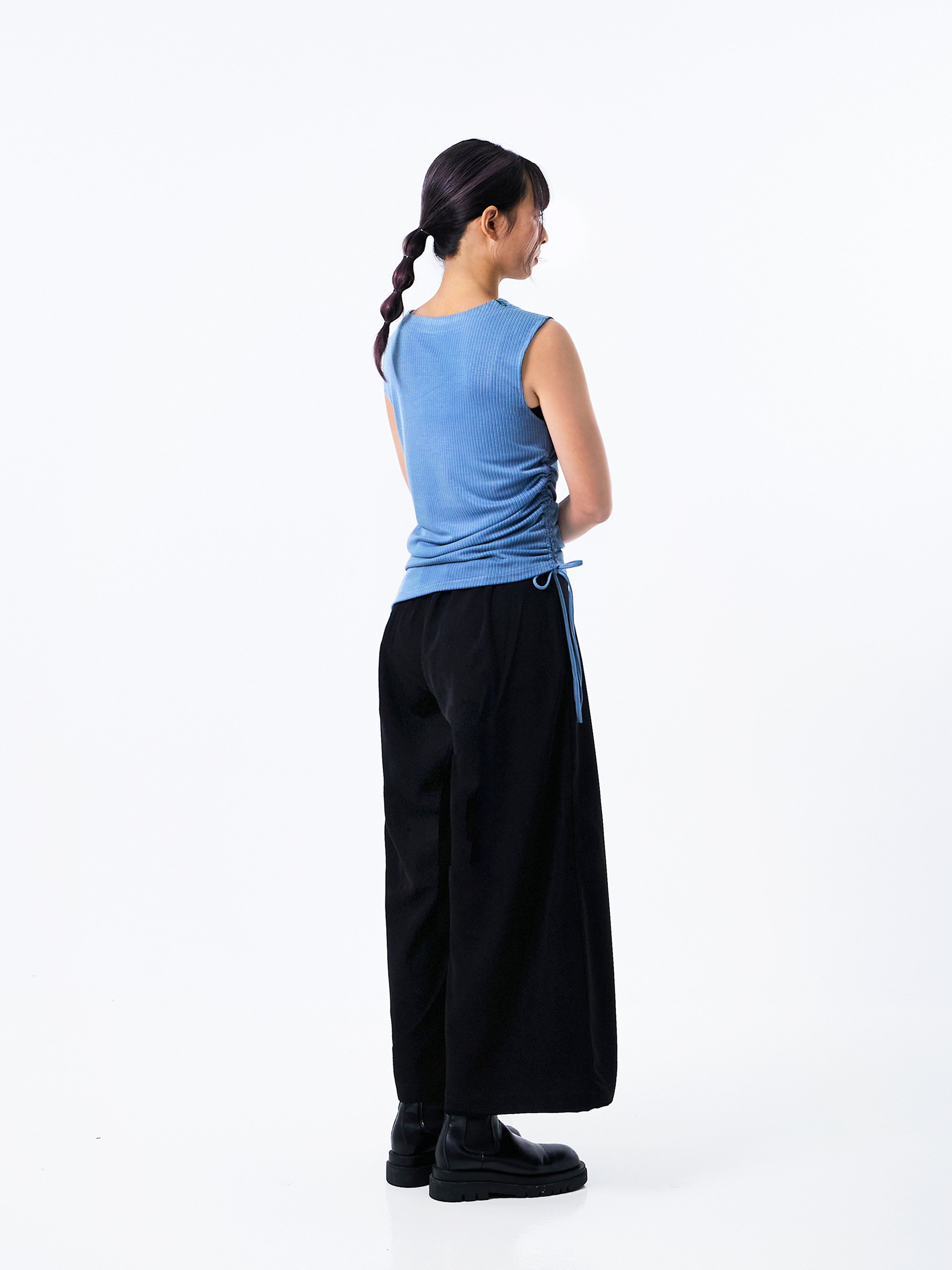 Very demure gathered top