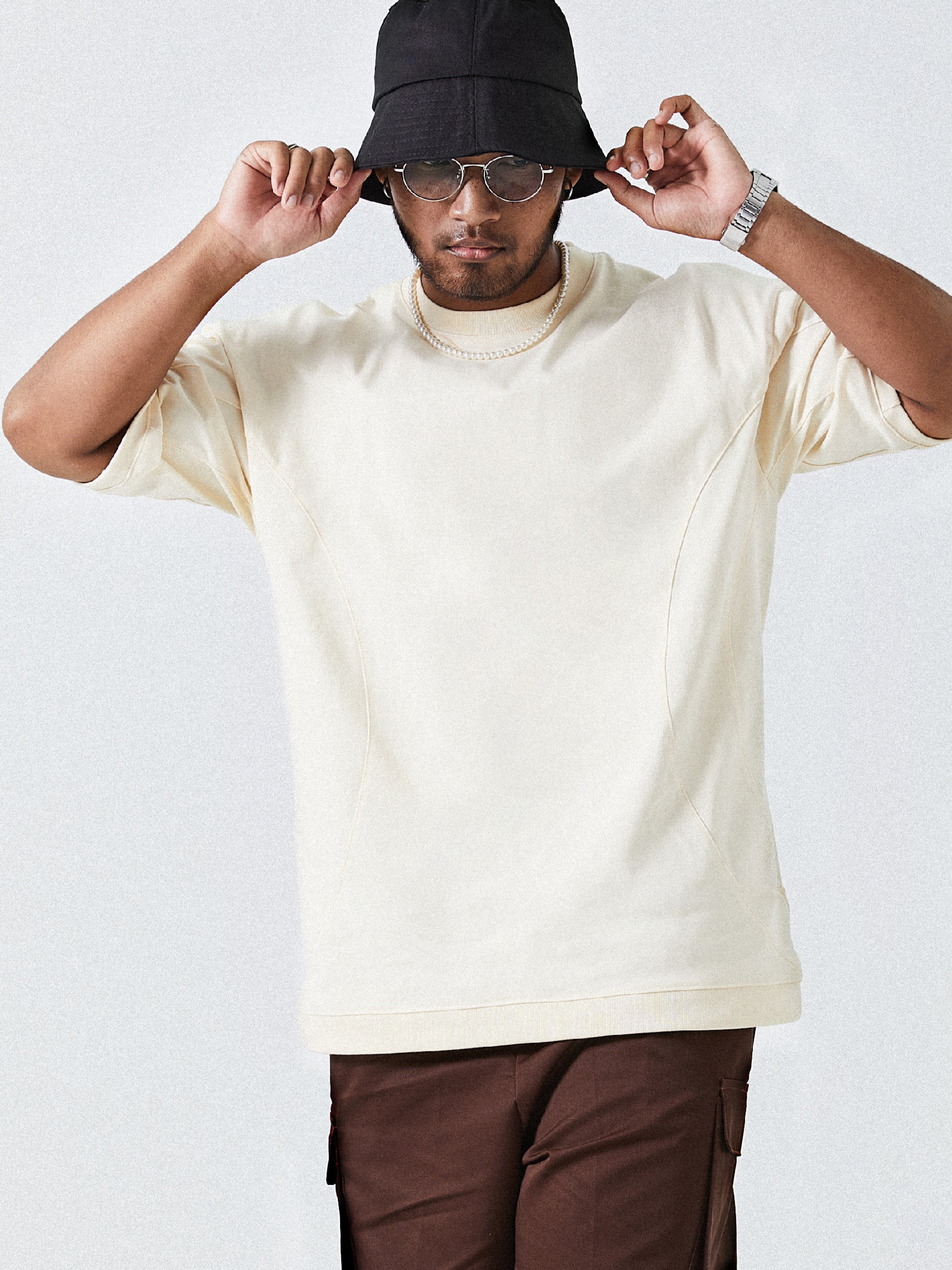 Double C Shape Cutout Tee | Butter Yellow