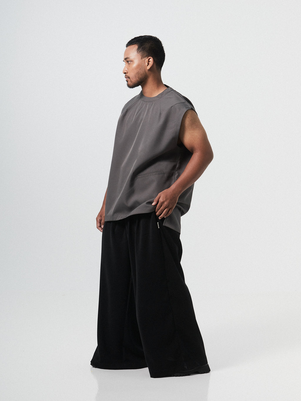Sophisticated Pleat Sleeveless | Grey