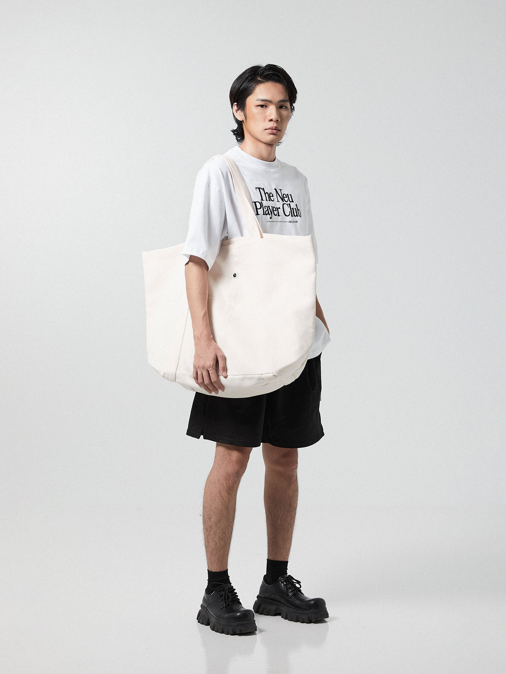 Neucvr Maxi Tote Bag