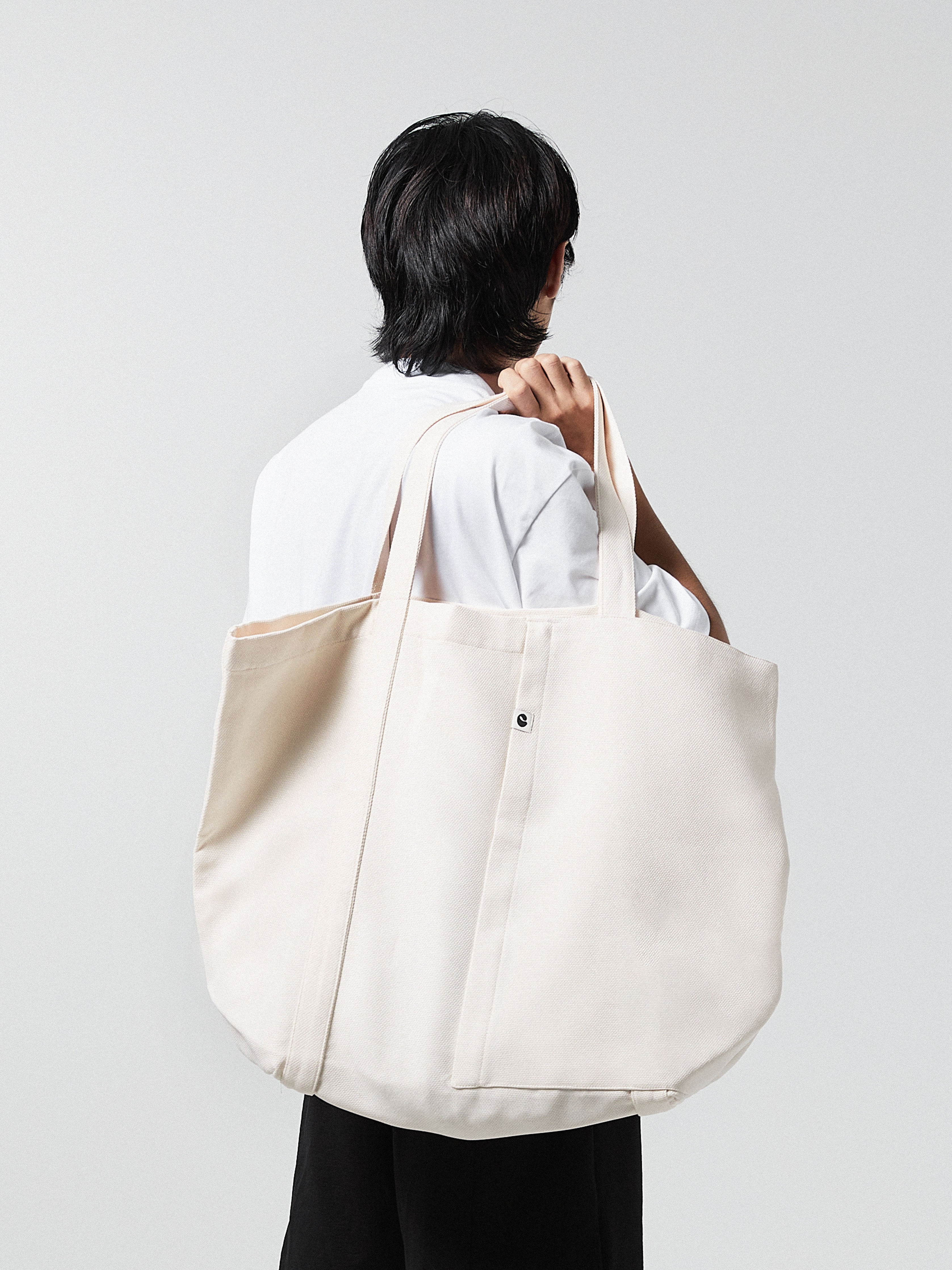 Neucvr Maxi Tote Bag